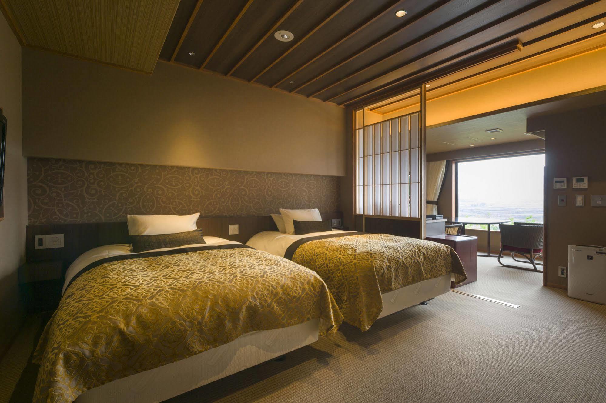 Hotel Fujisan Onsen Bessho Sasa Fujiyoshida Esterno foto
