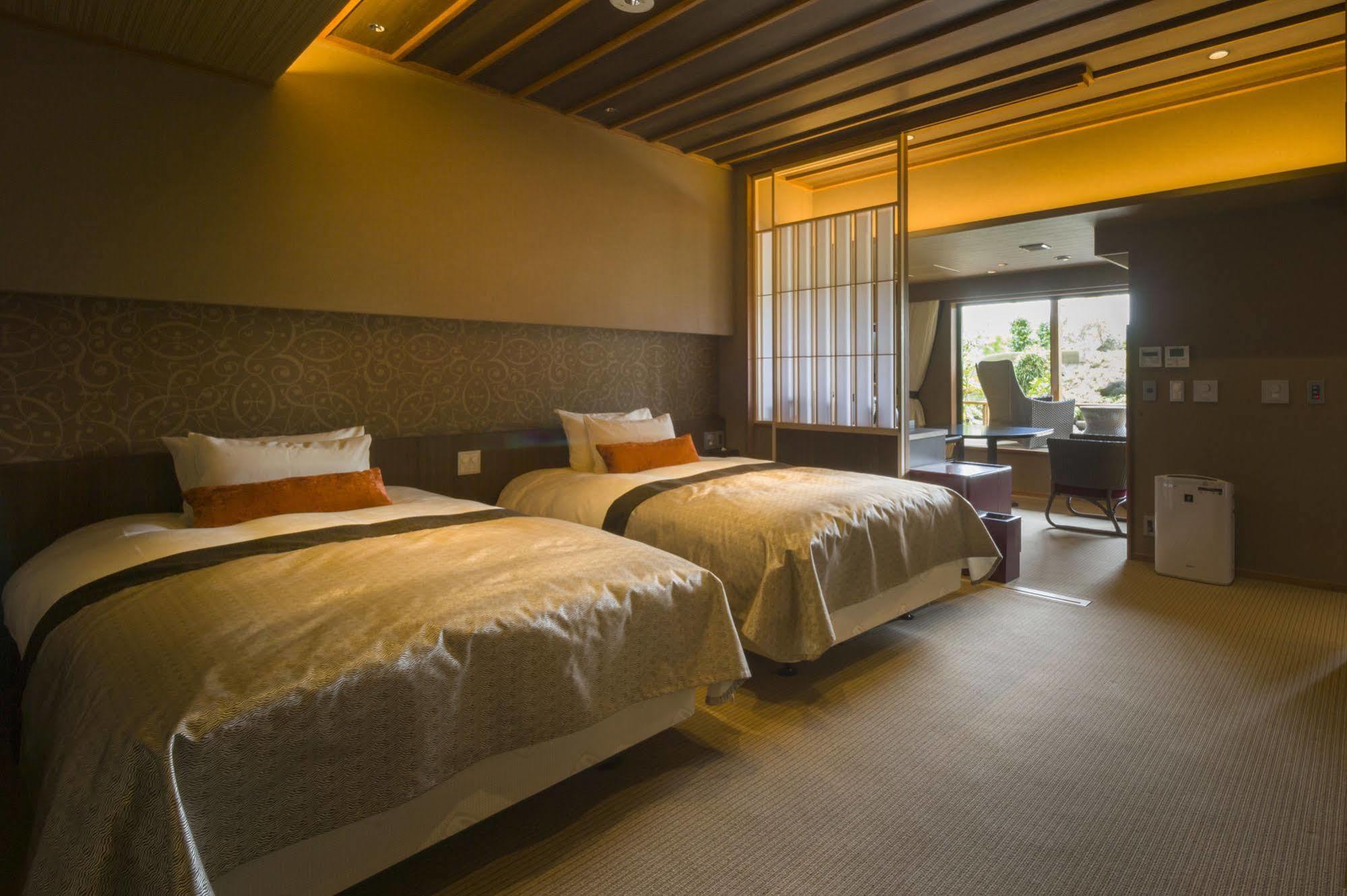 Hotel Fujisan Onsen Bessho Sasa Fujiyoshida Esterno foto