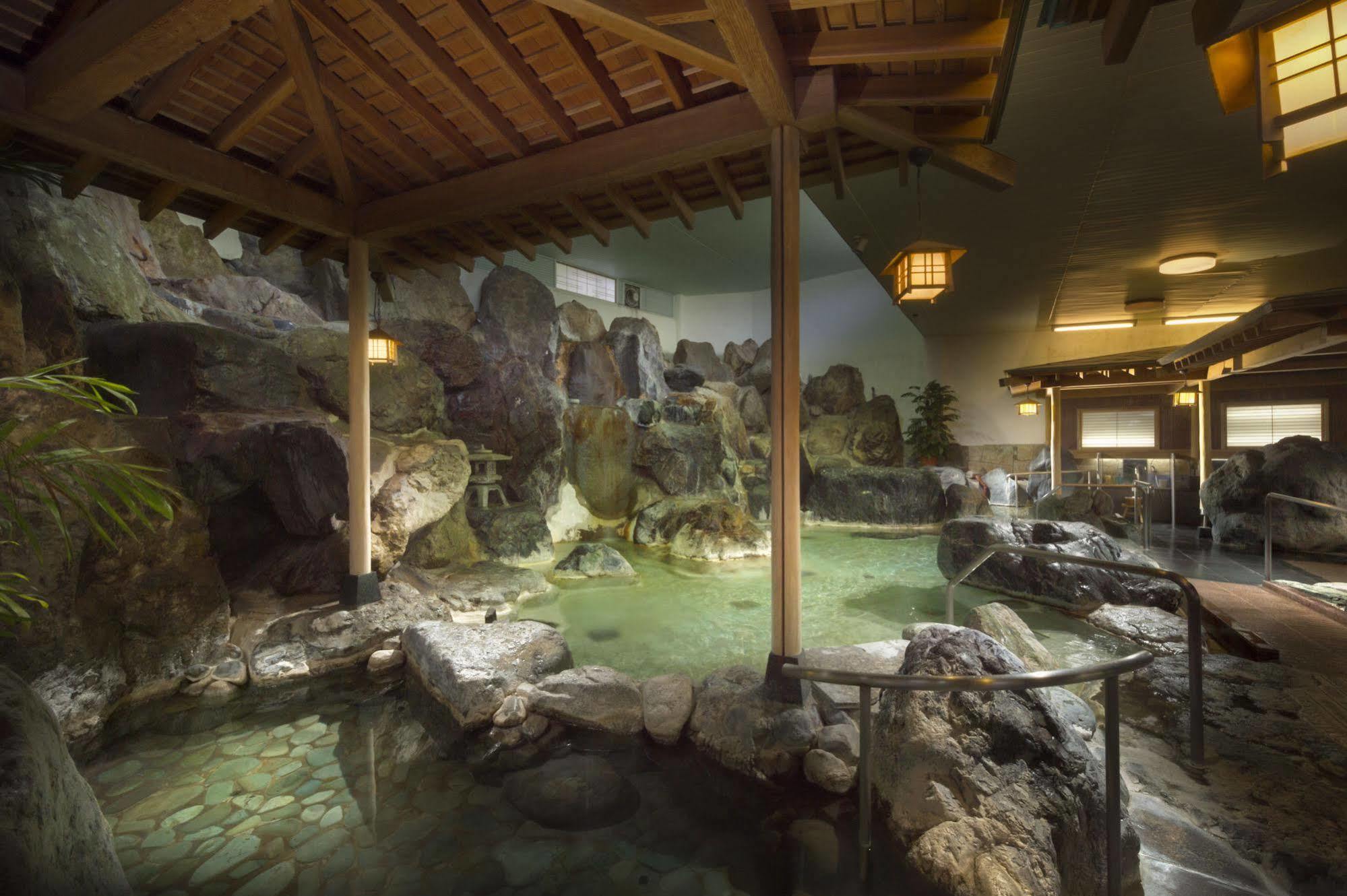 Hotel Fujisan Onsen Bessho Sasa Fujiyoshida Esterno foto